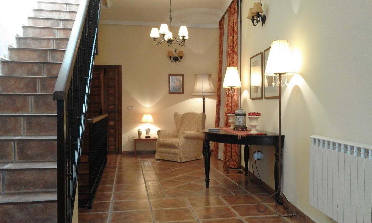 Hostal Rural Cumbres De Castilla Mandayona Luaran gambar