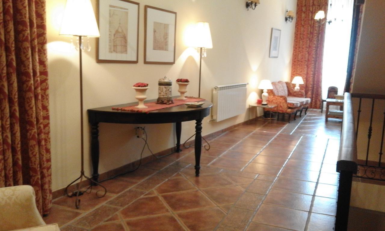 Hostal Rural Cumbres De Castilla Mandayona Luaran gambar
