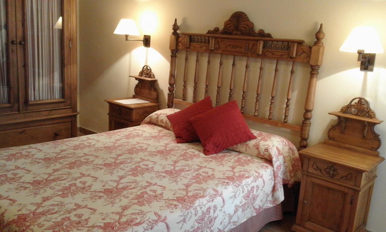 Hostal Rural Cumbres De Castilla Mandayona Luaran gambar