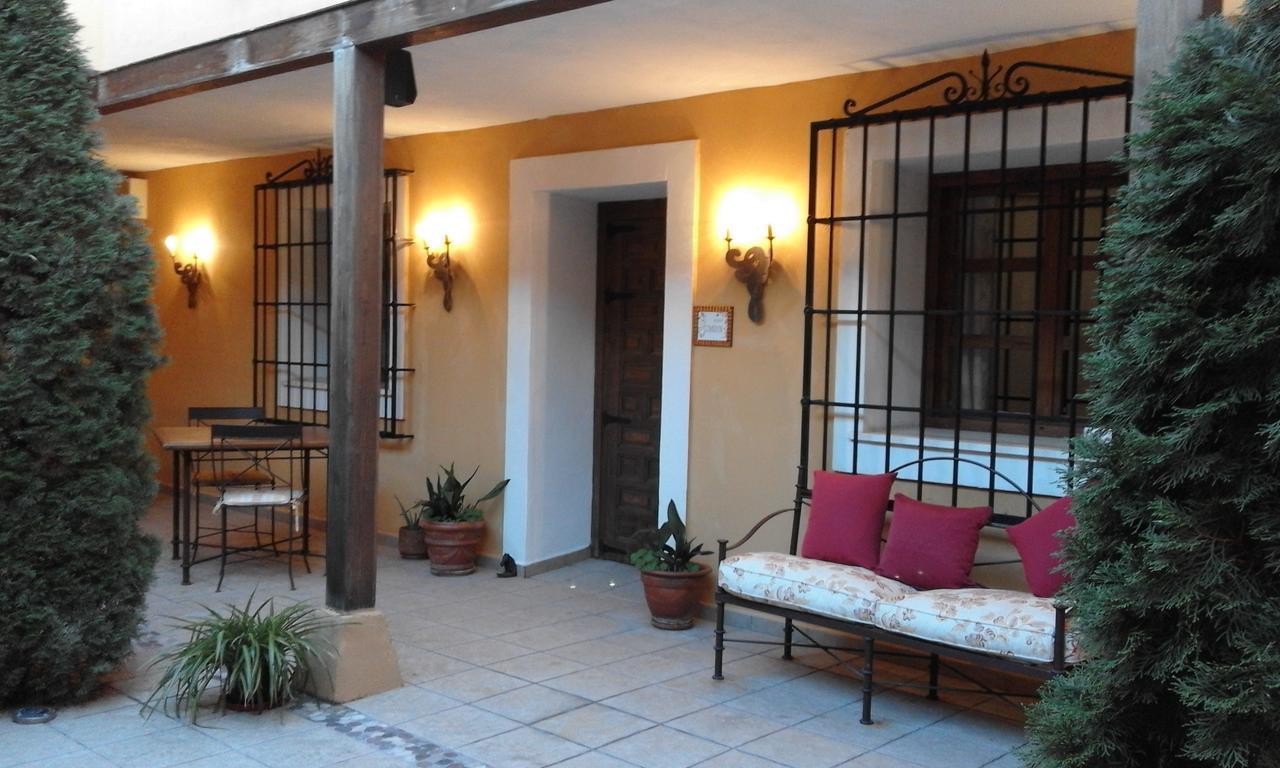 Hostal Rural Cumbres De Castilla Mandayona Luaran gambar