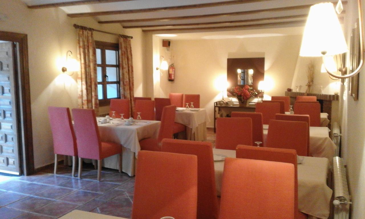 Hostal Rural Cumbres De Castilla Mandayona Luaran gambar