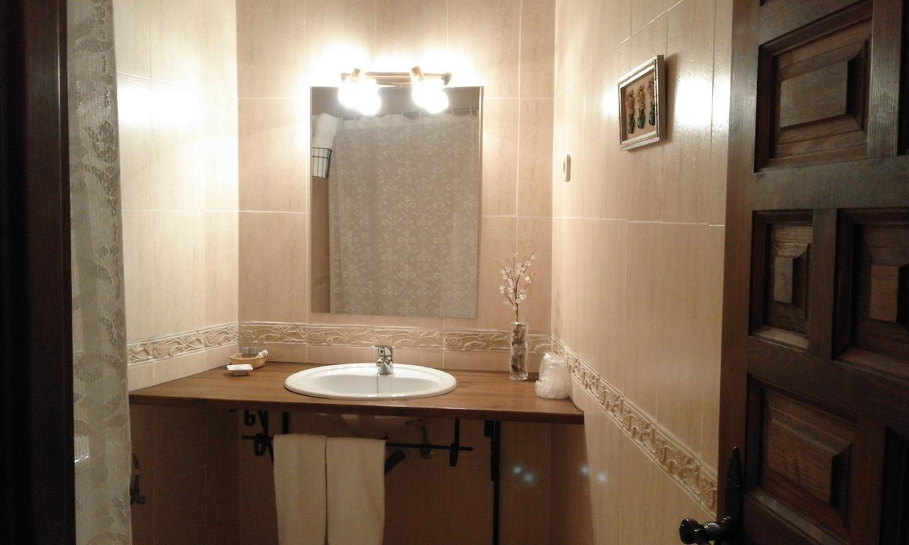 Hostal Rural Cumbres De Castilla Mandayona Luaran gambar