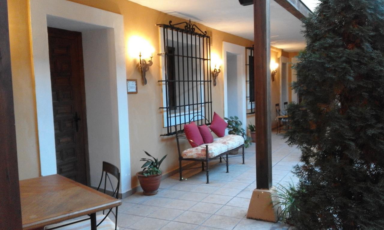 Hostal Rural Cumbres De Castilla Mandayona Luaran gambar
